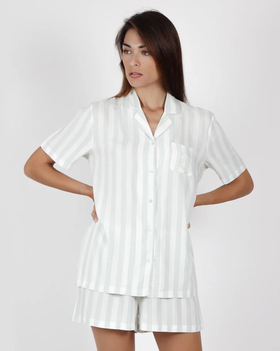 Admas Pigiama Donna Manica Corta Aperto Avanti Pantalone Corto